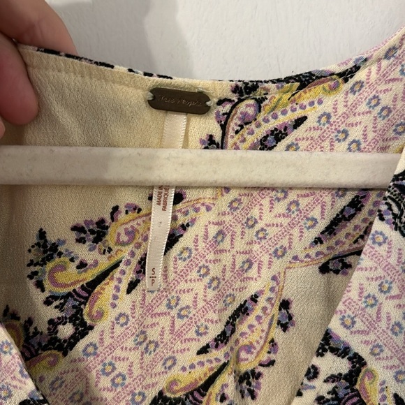 Free People Top with pockets! - Picture 7 of 7